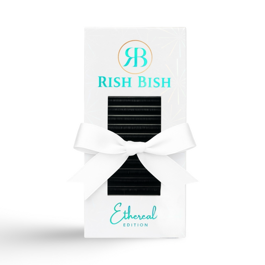 .12 Classic Lashes